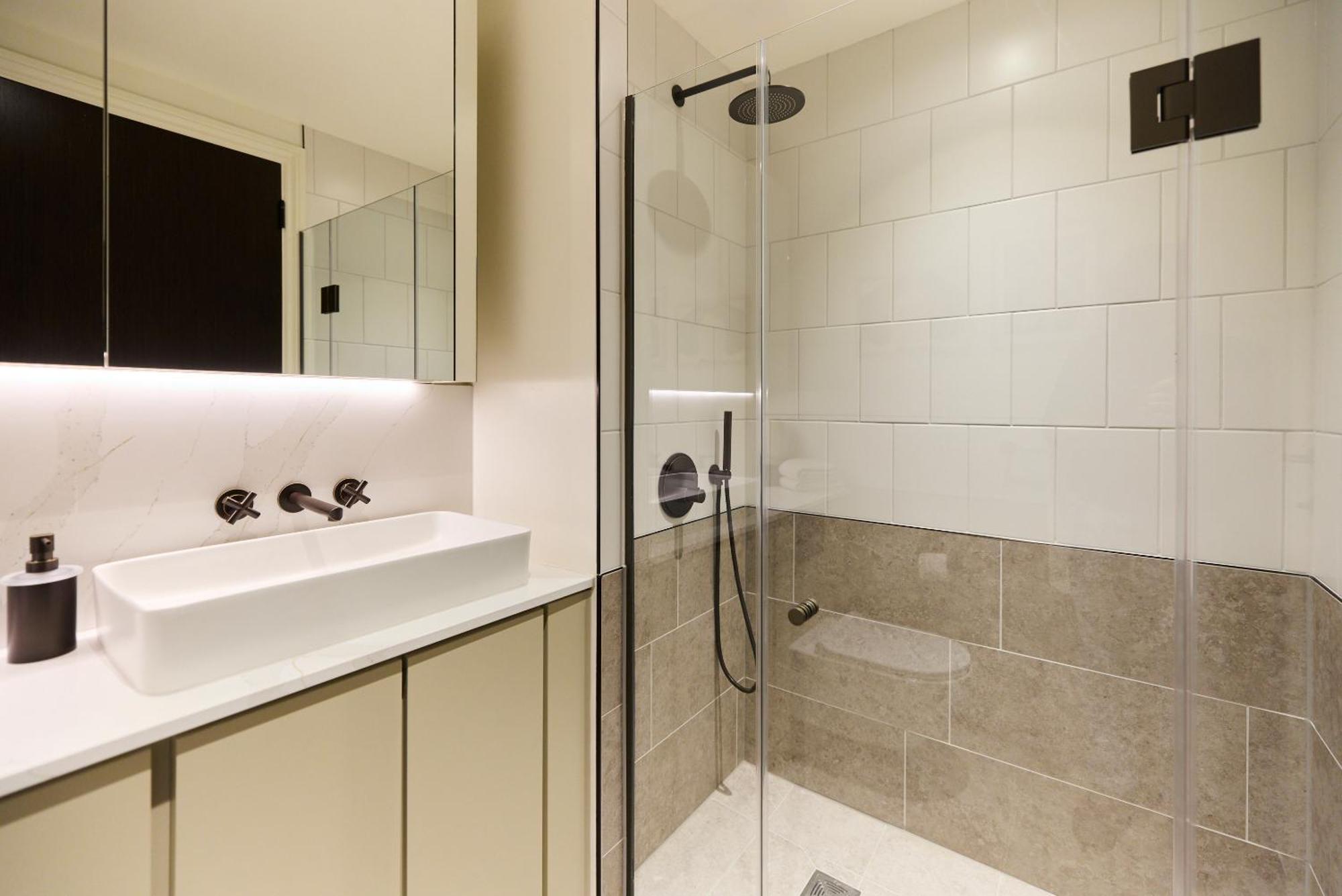 The Notting Hill Gate Wonder - Modern 2bdr Flat * Londres